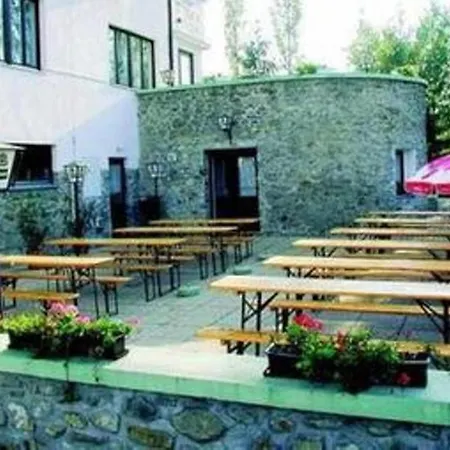 فندق مبيت وإفطار Fuezi Panzio 3*